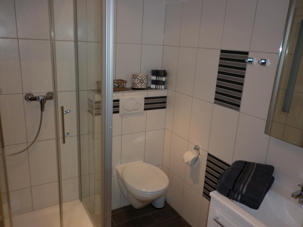 Ferienwohnungen Schoor Monreal Exteriér fotografie
